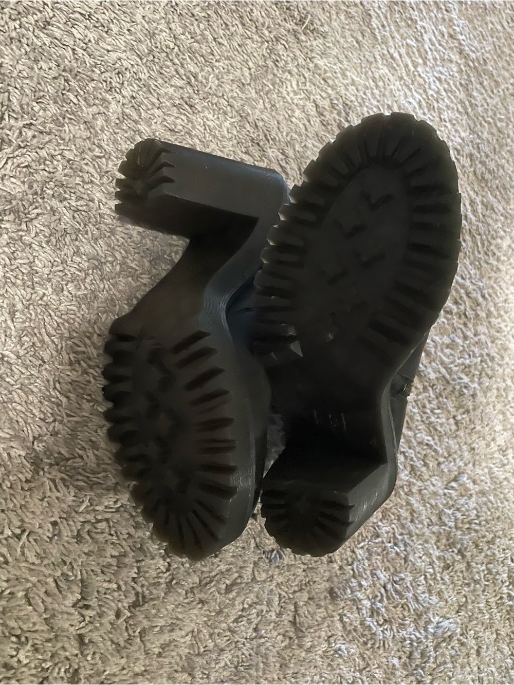 Dr. Martens Magdalena Boots - Picture 2 of 3